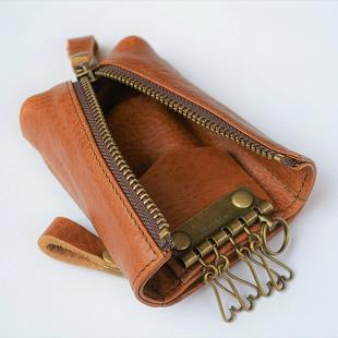 レザーバッグをオーダーメイドできる神戸の手作り(ハンドメイド)革専門店創作鞄槌井のレザーファスナーキーケース