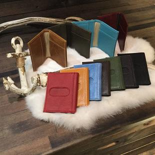 レザーバッグをオーダーメイドできる神戸の手作り(ハンドメイド)革専門店創作鞄槌井のパスケース