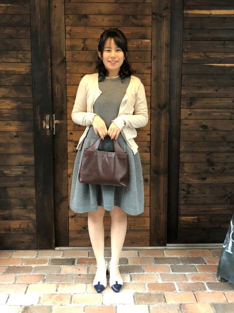 神戸元町にあるレザーバッグをオーダーメイドできる手作りレザー専門店で創ったR持ち手ミニバック