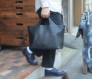 神戸元町にあるレザーバッグをオーダーできるハンドメイドのお店「創作鞄槌井」で創ったバッグのパターンサンプル