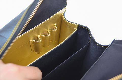神戸元町にあるレザーバッグをオーダーできるハンドメイドのお店「創作鞄槌井」で創ったオーダーバッグ