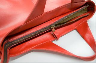神戸元町にあるレザーバッグをオーダーできるハンドメイドのお店「創作鞄槌井」で創った2wayバッグ