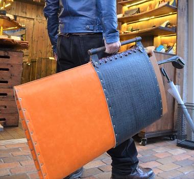 神戸元町にあるレザーバッグをオーダーできるハンドメイドのお店「創作鞄槌井」のマーク