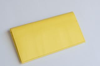 神戸元町にあるレザーバッグをオーダーできるハンドメイドのお店「創作鞄槌井」が創った長財布(コンビカラー)