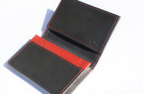 神戸元町にあるレザーバッグをオーダーできるハンドメイドのお店「創作鞄槌井」が創った名刺入れ(コンビカラー)