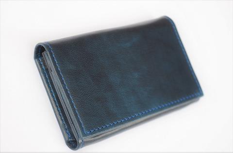 神戸元町にあるレザーバッグをオーダーできるハンドメイドのお店「創作鞄槌井」が創った名刺入れ(イージーオーダー)