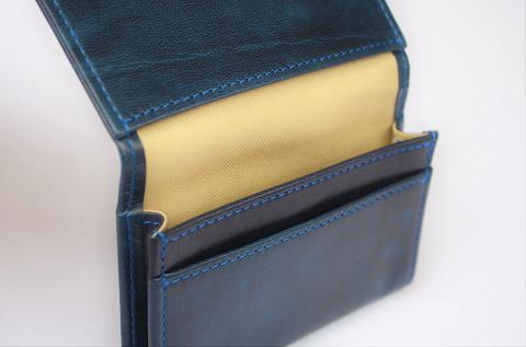 神戸元町にあるレザーバッグをオーダーできるハンドメイドのお店「創作鞄槌井」が創った名刺入れ(イージーオーダー)