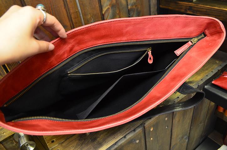 神戸元町にあるレザーバッグをオーダーできるハンドメイドのお店「創作鞄槌井」が創ったトートバック