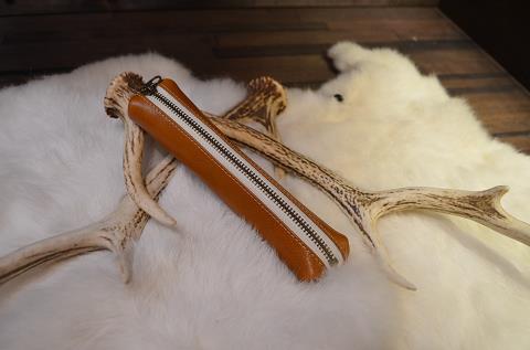 神戸元町にあるレザーバッグをオーダーできるハンドメイドのお店「創作鞄槌井」が創ったペンケース