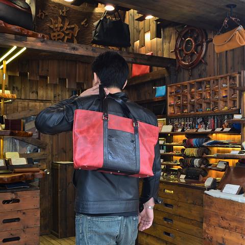 神戸元町にあるレザーバッグをオーダーできるハンドメイドのお店「創作鞄槌井」が創ったブレスレット