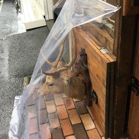 神戸元町にあるレザーバッグをオーダーできるハンドメイドのお店「創作鞄槌井」がつくった雨カバー
