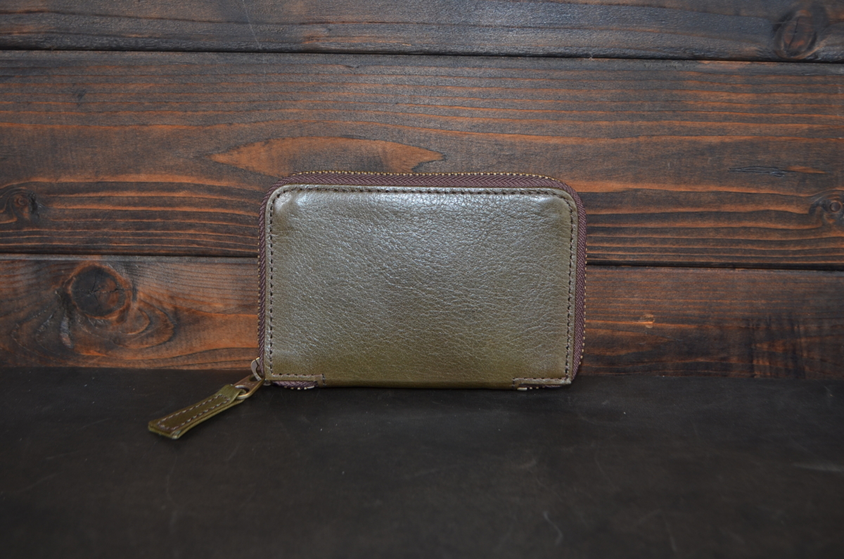 神戸元町の創作鞄槌井が手作りしたラウンドファスナー財布ミニ