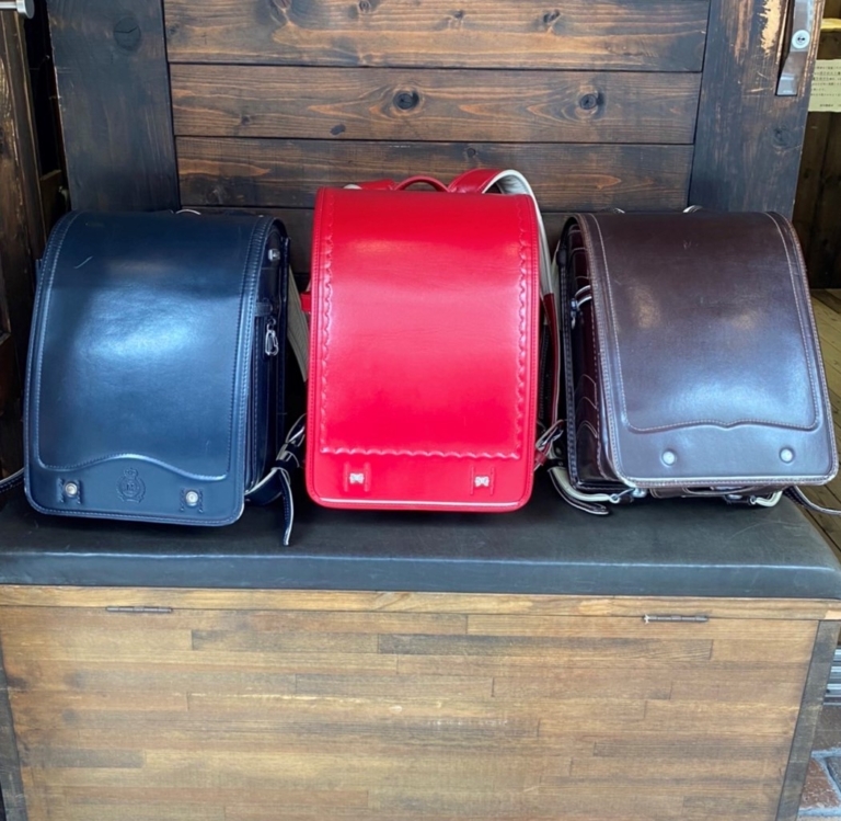 神戸も元町のオーダーメイド店創作鞄槌井ががオーダーを受けたランドセルのリメイク