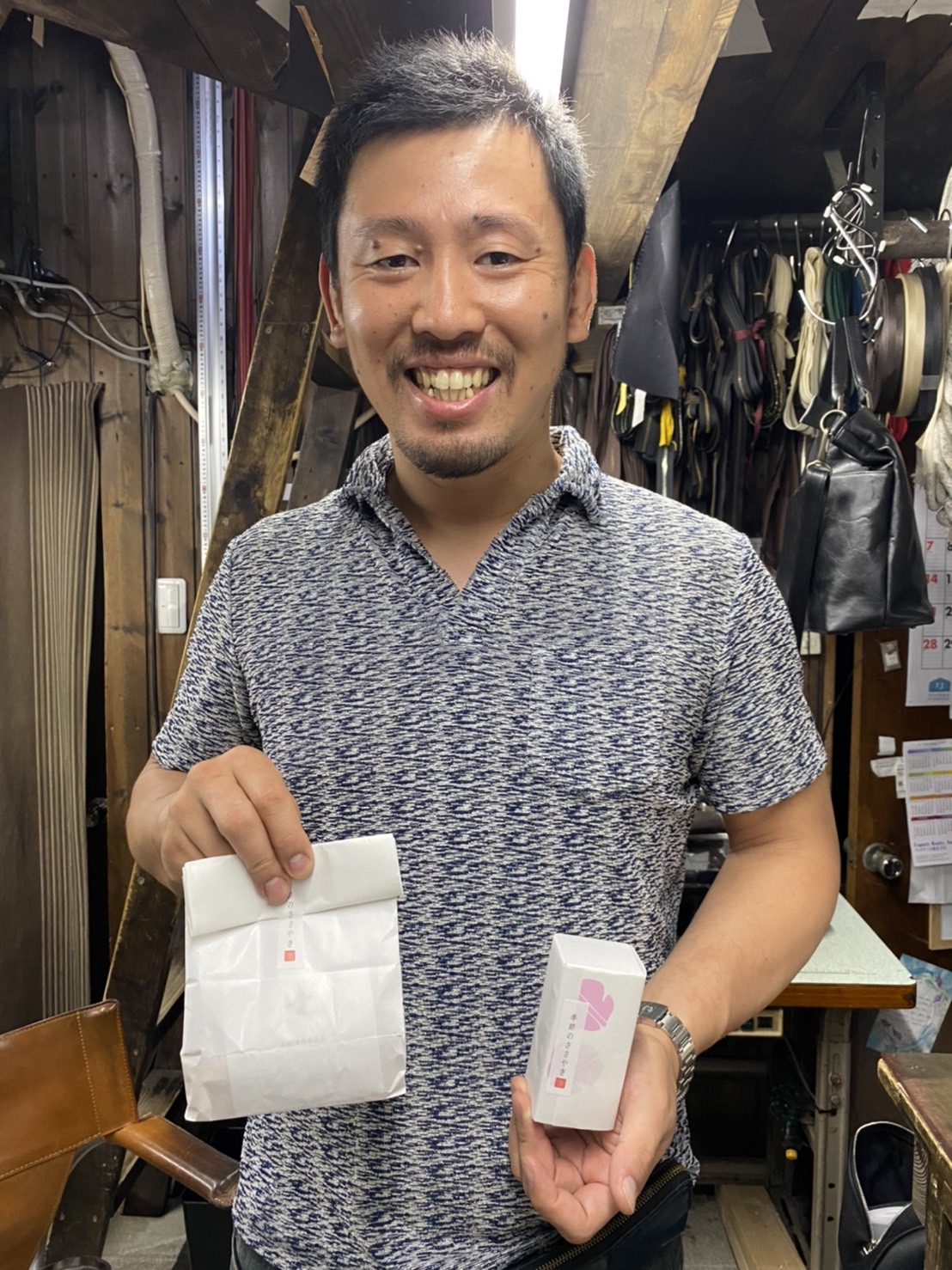 神戸元町のオーダーメイド店創作鞄槌井の職人