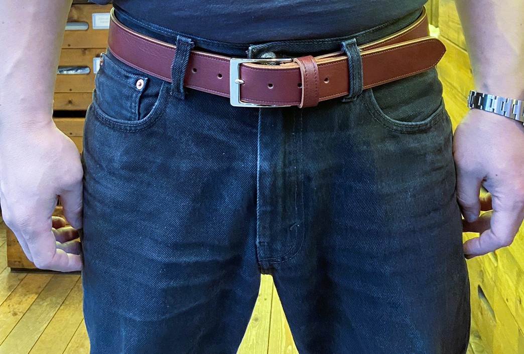 神戸でファッションに合わせて日本製の革ベルトを買うなら創作鞄槌井　高級モデル