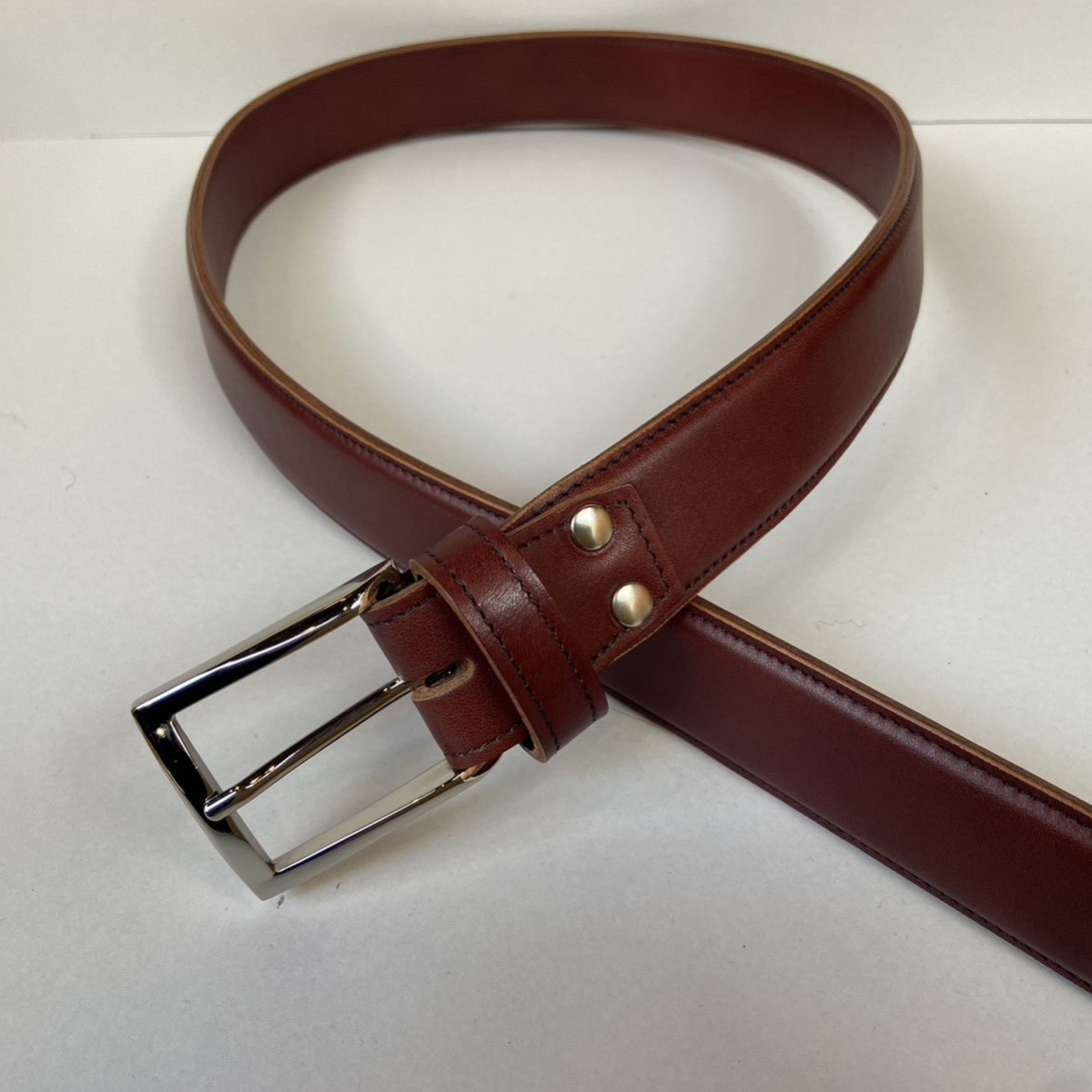 職人が手作りした高級仕様のベルトタイプ